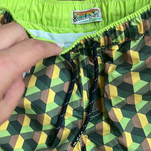 Scotch & Soda swim trunks size 6 - Picture 4 of 7